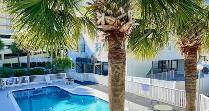 Your conveniently located North Myrtle Beach bungalow awaits!!