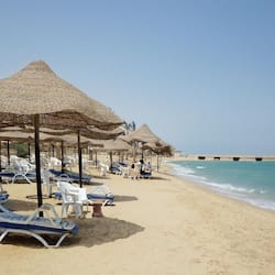 Private beach, beach umbrellas, beach towels, beach bar