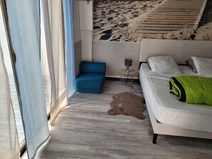 2 chambres, fer et planche à repasser, lit parapluie, accès Internet