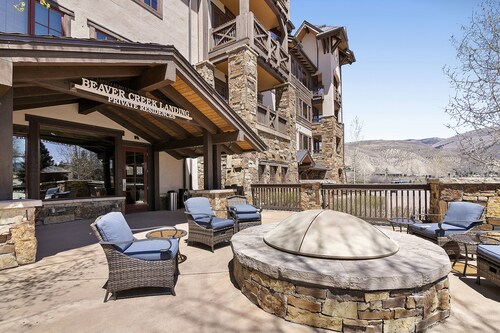 Ski In/Ski Out! **High end LUXURY Penthouse** Two HUGE Master Suites!
