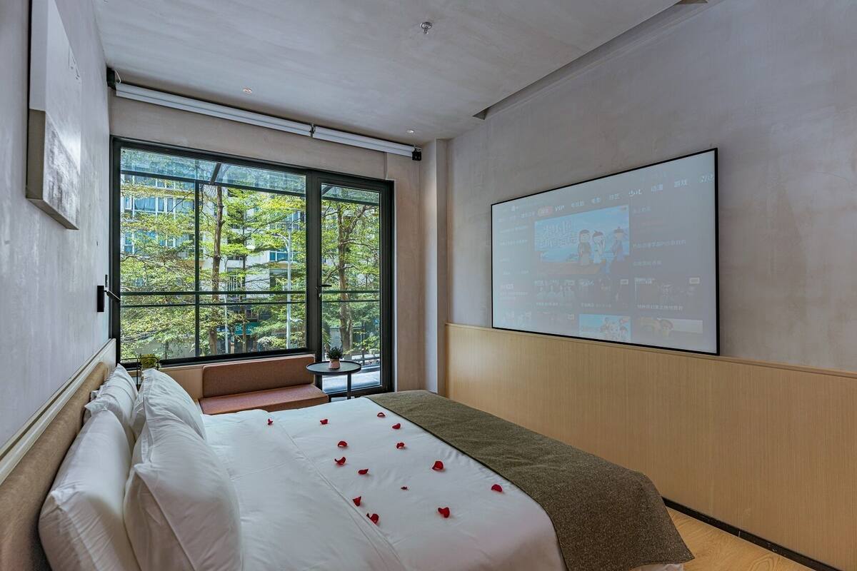 Phòng Premium | Minibar, bàn, màn/rèm cản sáng, truy cập Internet không dây miễn phí
