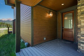 Exterior detail - Townhome Across from Purg- Awesome Unobstructed Views/Deck/Private Hot Tub (Durango)