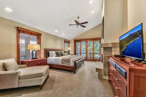 4 bedrooms, desk, iron/ironing board, free WiFi