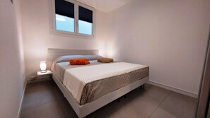 5 chambres, fer et planche à repasser, Wi-Fi gratuit, draps fournis