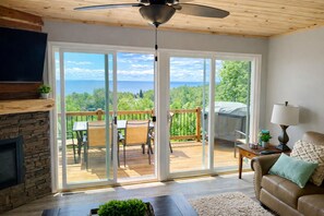 Unclassified image, 3 of 28, button - Lake View|Fire Pit|Modern|Perfect Location (Beaver Bay)