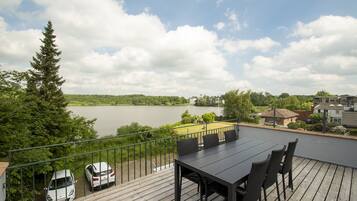 Family Apartment | Living area | TV