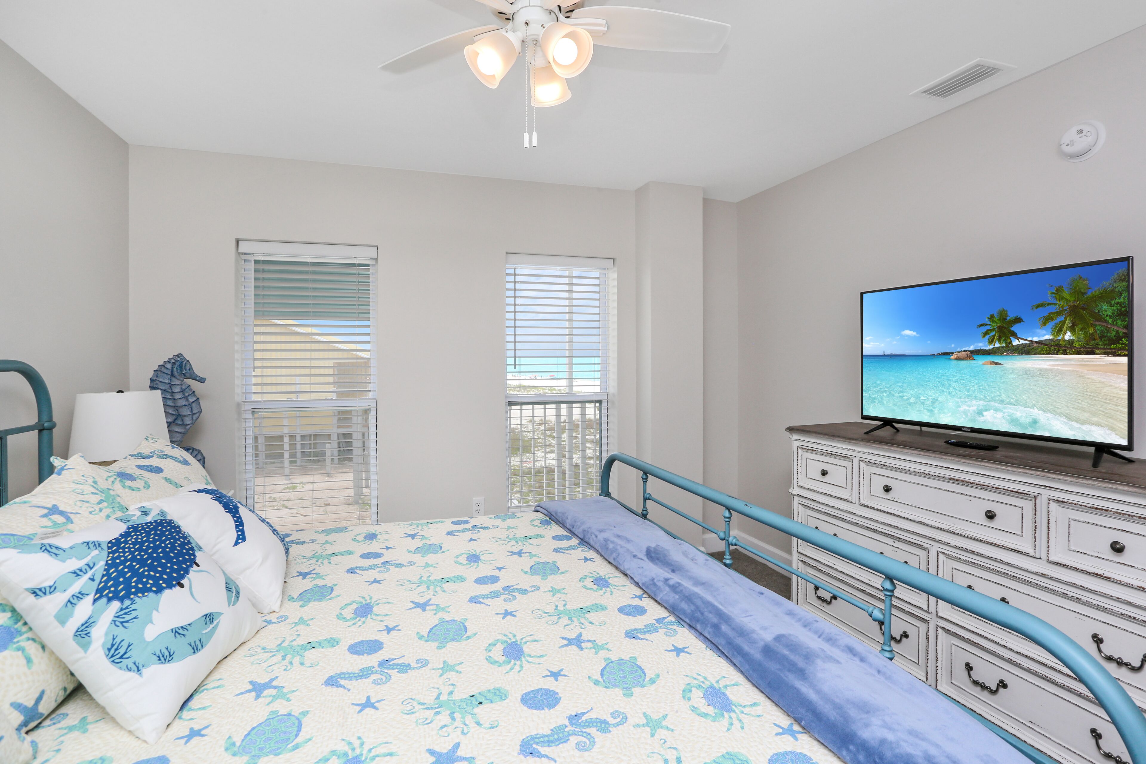 2 chambres, accès au Wi-Fi (inclus), literie fournie