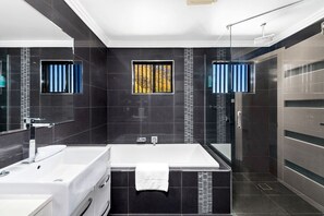 Bathtub, rainfall showerhead