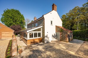 Exterior - Heathcot, High Kelling, Norfolk (High Kelling)
