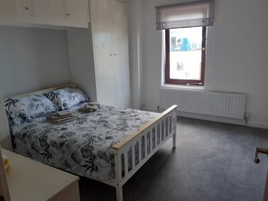 2 chambres, accès au Wi-Fi (inclus), literie fournie