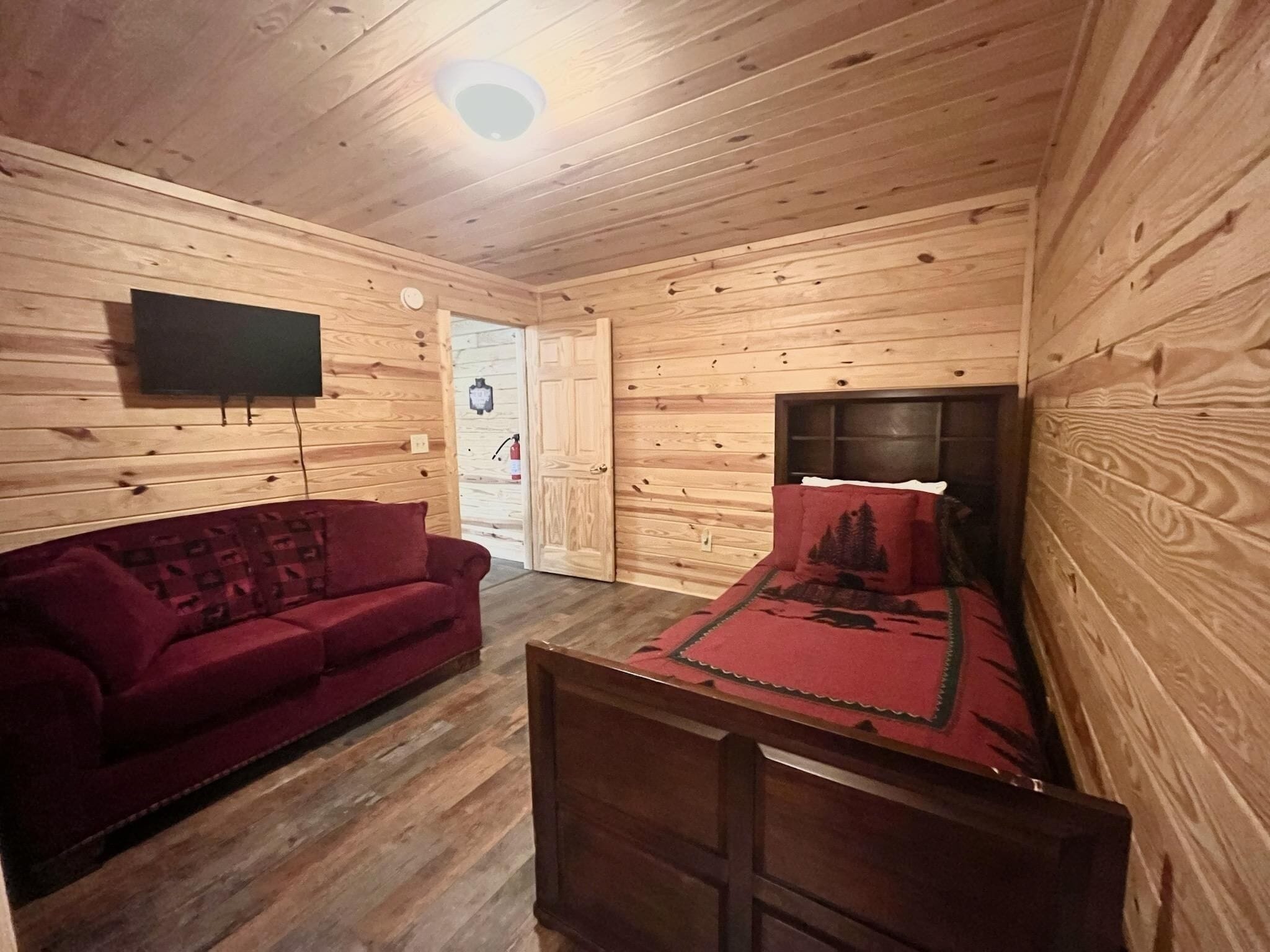 Cabin, 4 Bedrooms | 4 bedrooms, free WiFi