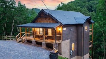 Cabin, 3 Bedrooms | Exterior