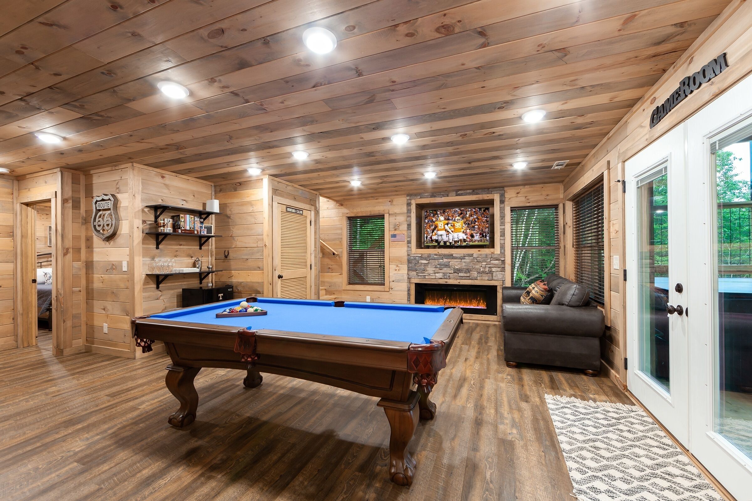 캐빈, 침실 3개 | 당구