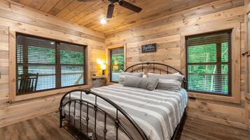 Cabin, 3 Bedrooms | 3 bedrooms, free WiFi