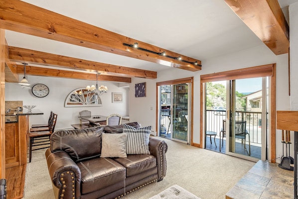 Condo, 2 Bedrooms | Living room