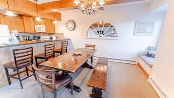 Lägenhet - 2 sovrum | Restauranger