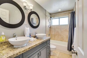 Badewanne, Haartrockner