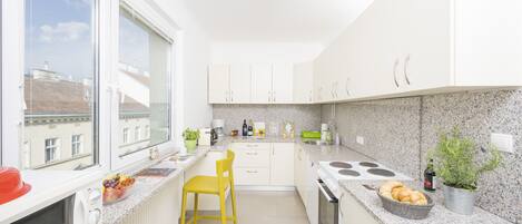 Fridge, microwave, oven, stovetop