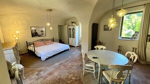 8 bedrooms, iron/ironing board, travel cot, free WiFi - Magnifique Moulin Du18ème de 450m2 Dans Cadre Exceptionnel (Les Mages)