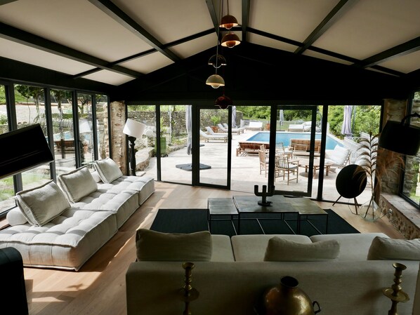 Interior - Magnifique Moulin Du18ème de 450m2 Dans Cadre Exceptionnel (Les Mages)