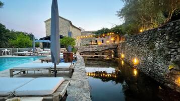Outdoor pool, a heated pool