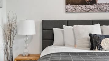 1 bedroom, desk, iron/ironing board, free WiFi