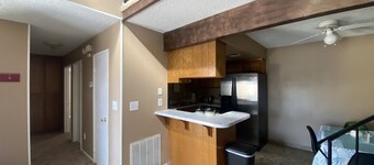 Contemporary Peaceful Getaway with Ample Parking