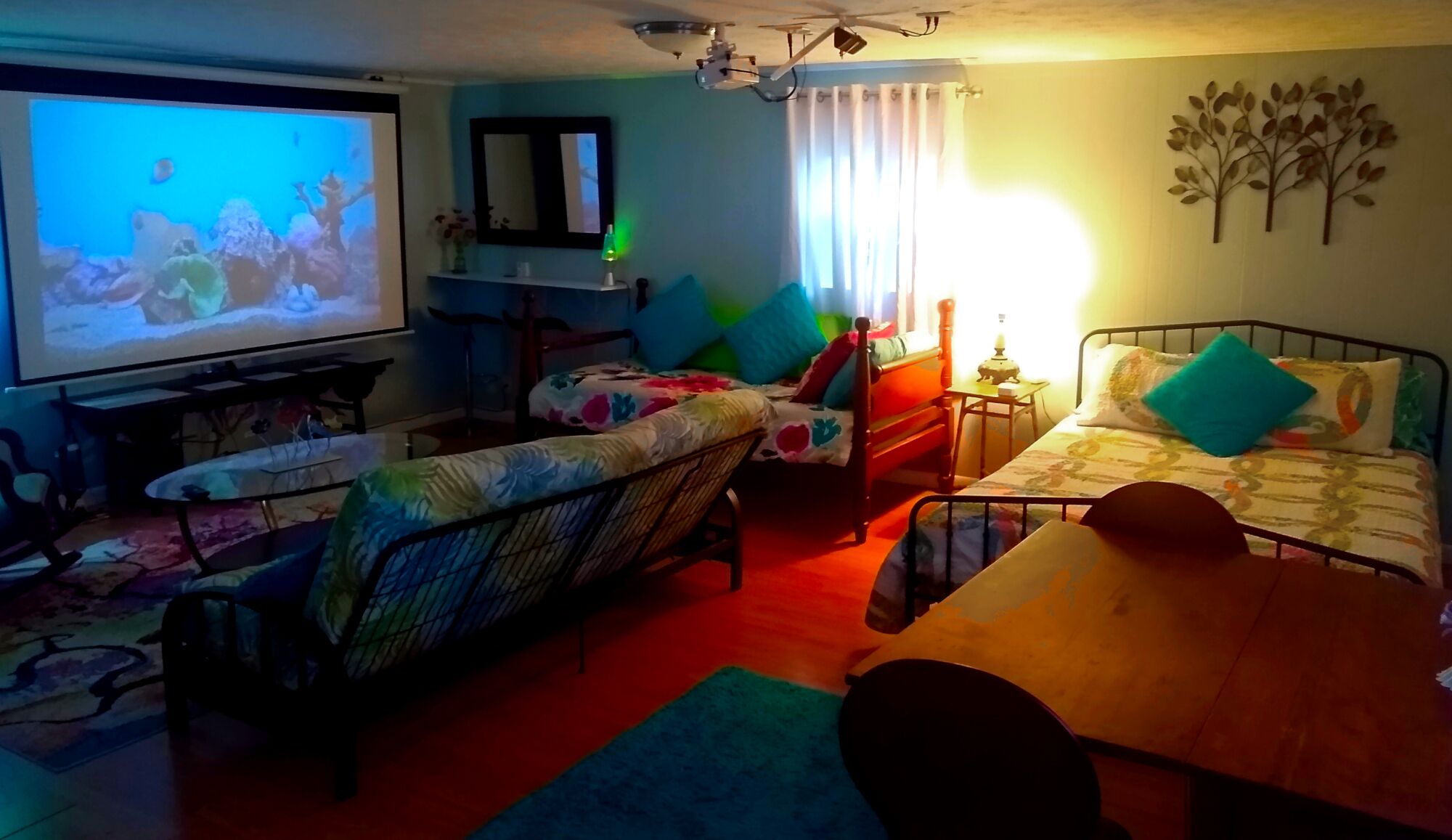 1 dormitorio, escritorio, tabla de planchar con plancha y wifi gratis