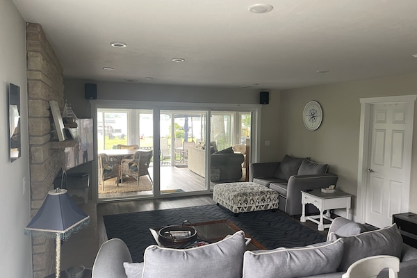 Main Living Room alternate view