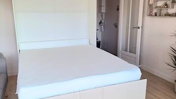 1 makuuhuone, silitysrauta/-lauta, ilmainen Wi-Fi