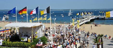 Am Strand, Liegestühle
