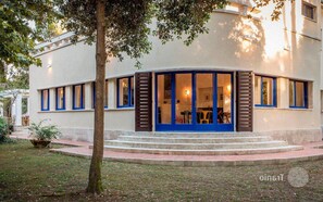 Exterior detail - Port Ostréicole de la Teste 4 - La Teste-de-buch (Le Lavandou)