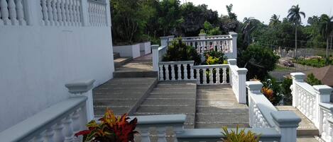 Enceinte de lâhĂ©bergement