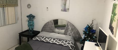 1 bedroom, iron/ironing board, free WiFi, bed sheets