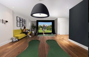 Condo superluxo | 1 quarto, ferros/tábuas de passar roupa, Wi-Fi de cortesia
