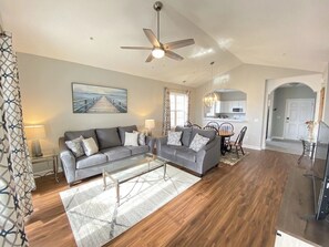 Smart TV - Just Renovated - Barefoot Resort Condo With Great Amenities (North Myrtle Beach)