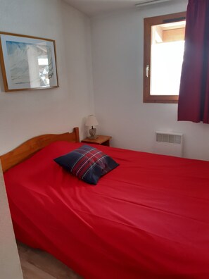 3 chambres, lit parapluie, accès Internet