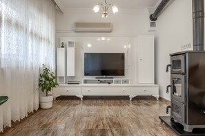 Villa | Living area