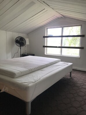 5 間睡房、書桌、熨斗/熨衫板、免費 Wi-Fi