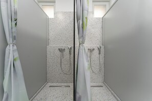 Salle de bain commune