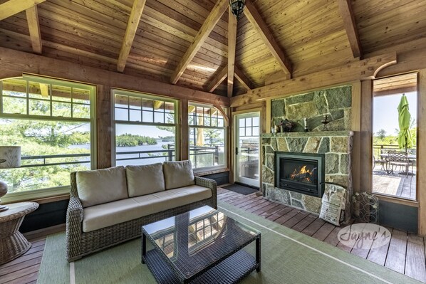 Smart TV, fireplace, books
