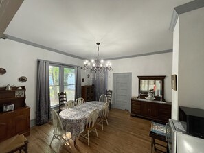 Dining - Historic Magnolia Suite 1  (Magnolia)