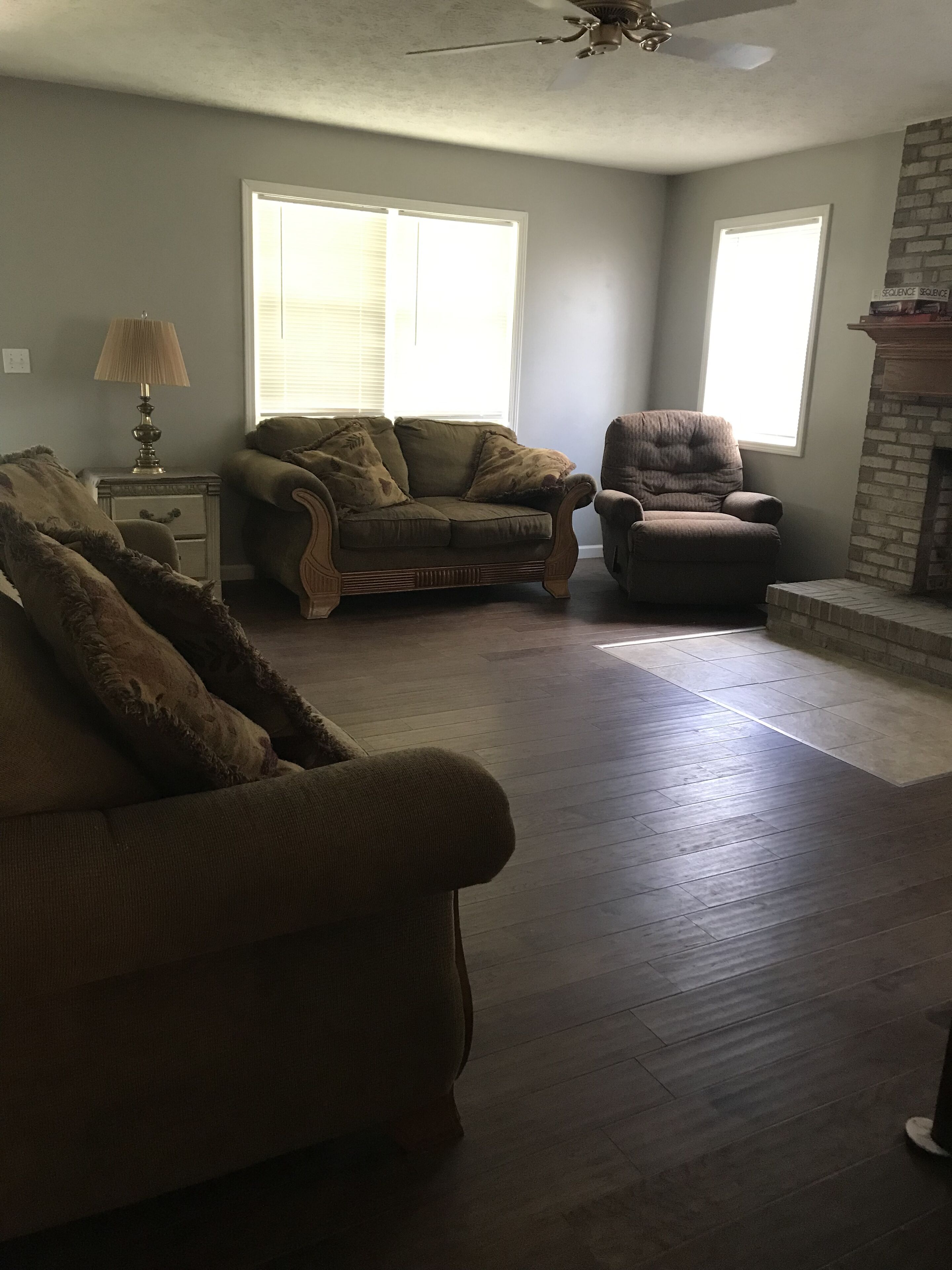 Télévision, cheminée