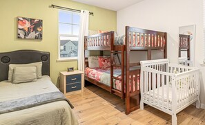 5 Schlafzimmer, Bügeleisen/Bügelbrett, kostenloses WLAN, Bettwäsche