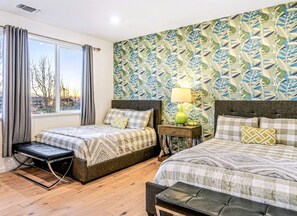 5 bedrooms, iron/ironing board, free WiFi, bed sheets