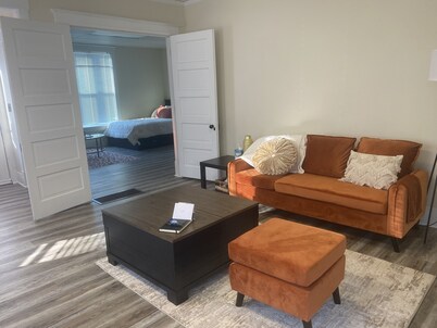 Centrally located and close to I-64, I-57, Hwy. 15, and Hwy. 148