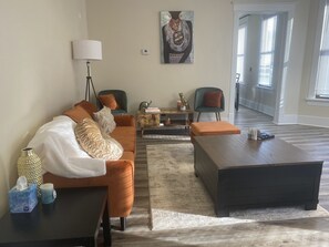 Smart TV - Centrally located and close to I-64, I-57, Hwy. 15, and Hwy. 148 (Mount Vernon)