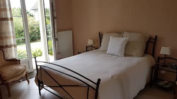 1 habitación, wifi gratis y ropa de cama