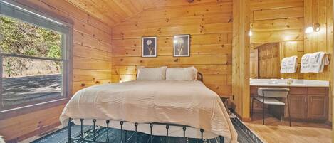 4 室のベッドルーム、アイロン / アイロン台、WiFi、ベッドシーツ