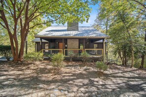 Exterior - Spacious Cabin w/Hot Tub + Arcade + Great Location (Sevierville)